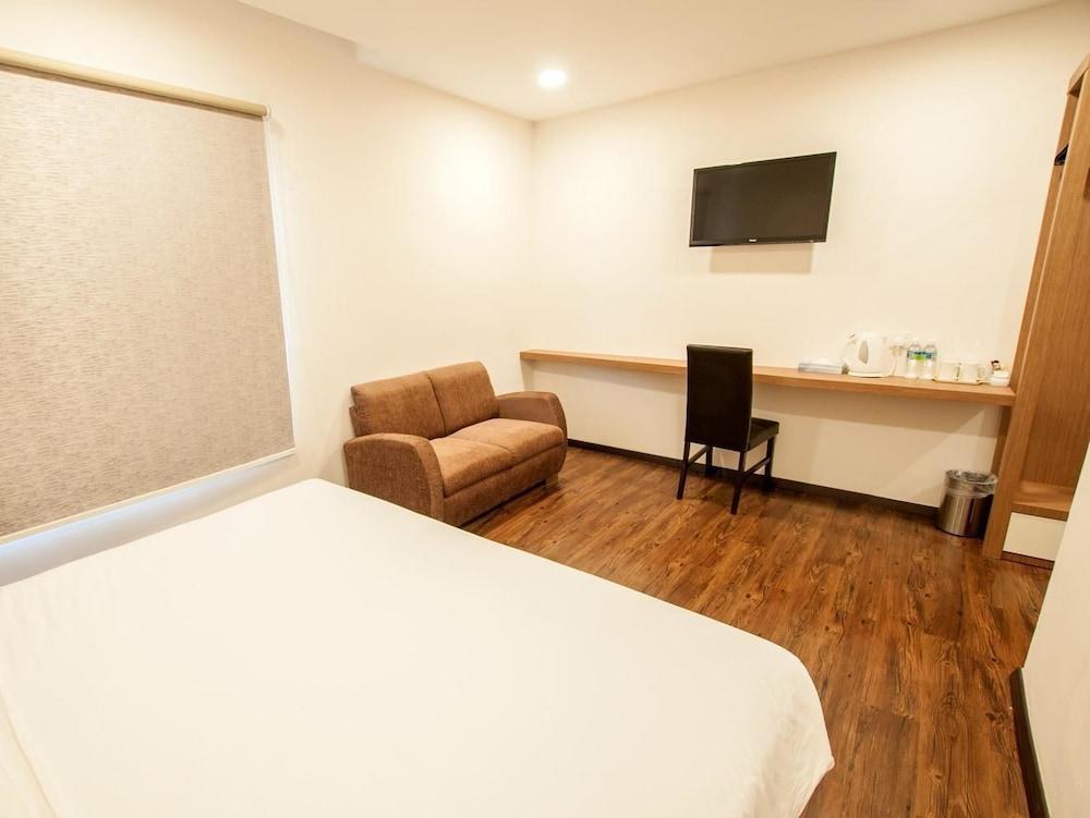 Nagoya Inn Hotel Kuah Zewnętrze zdjęcie
