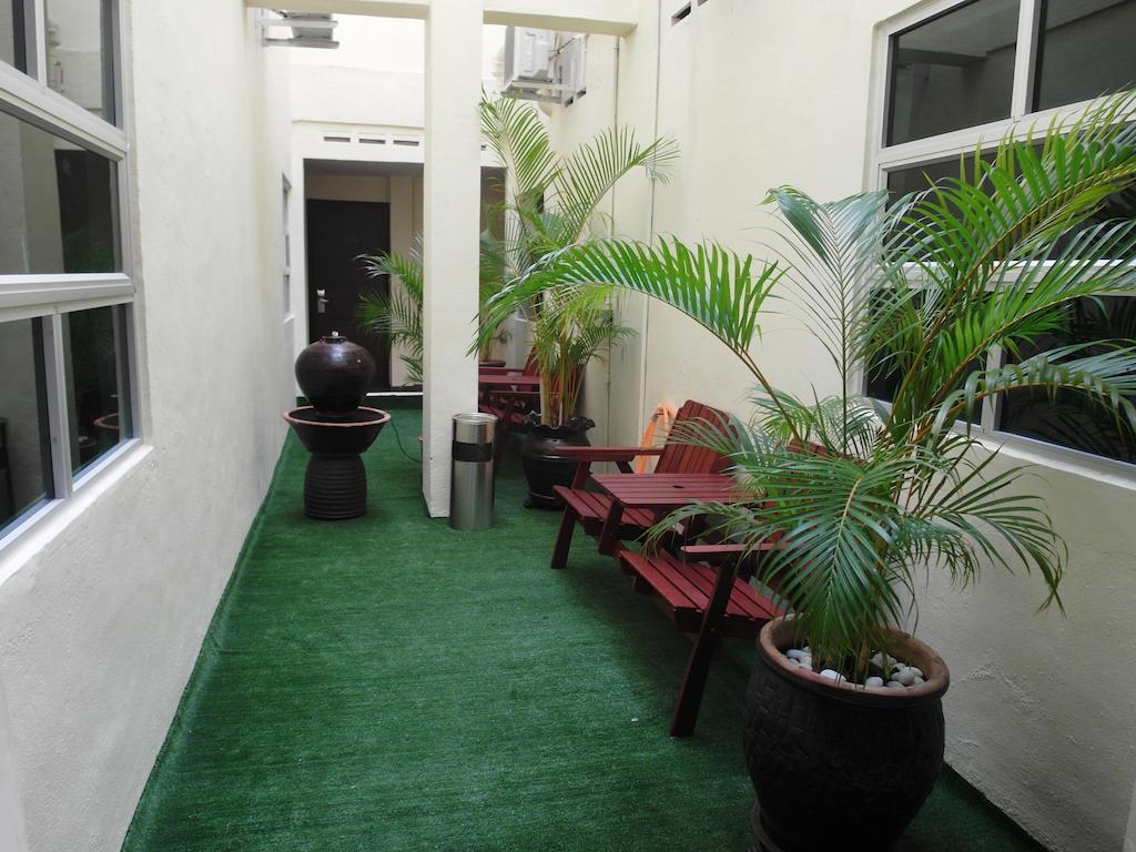 Nagoya Inn Hotel Kuah Zewnętrze zdjęcie