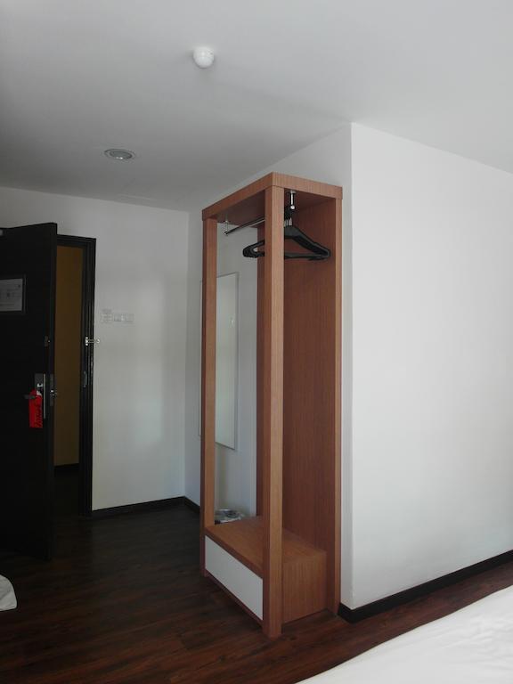 Nagoya Inn Hotel Kuah Pokój zdjęcie