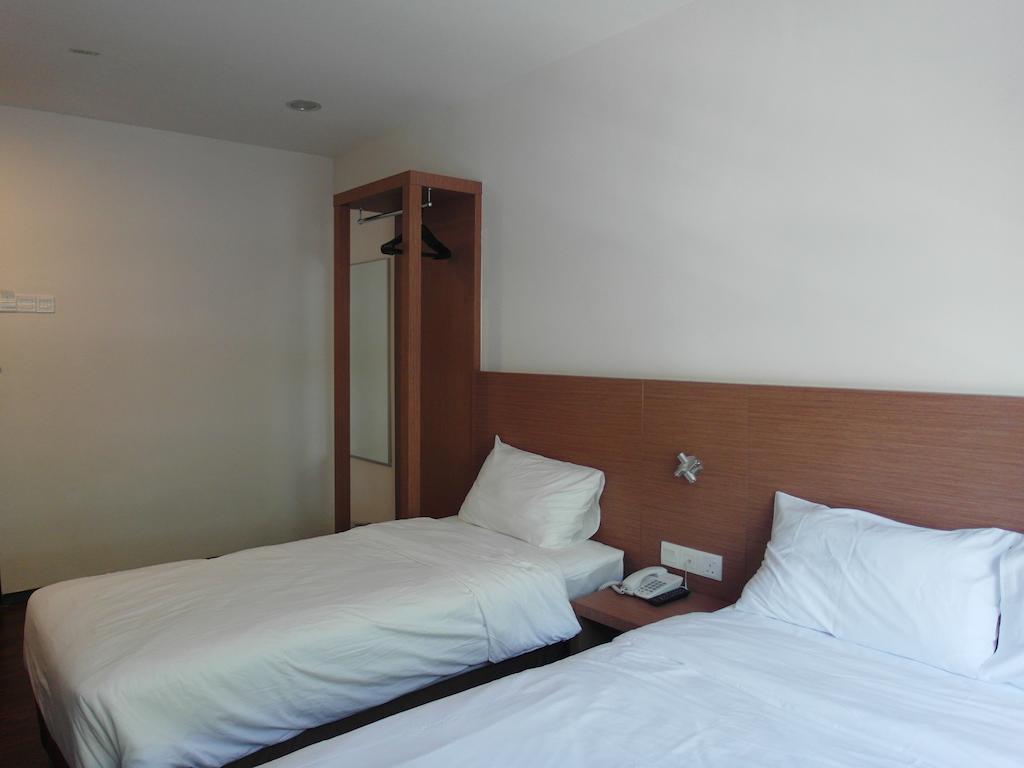 Nagoya Inn Hotel Kuah Zewnętrze zdjęcie